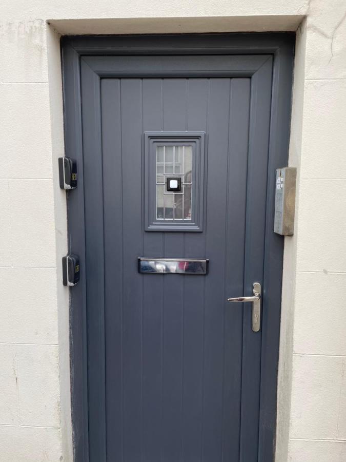 2 Bedroom Flat In Stornoway Town Centre Stornoway (Isle of Lewis) Exterior photo